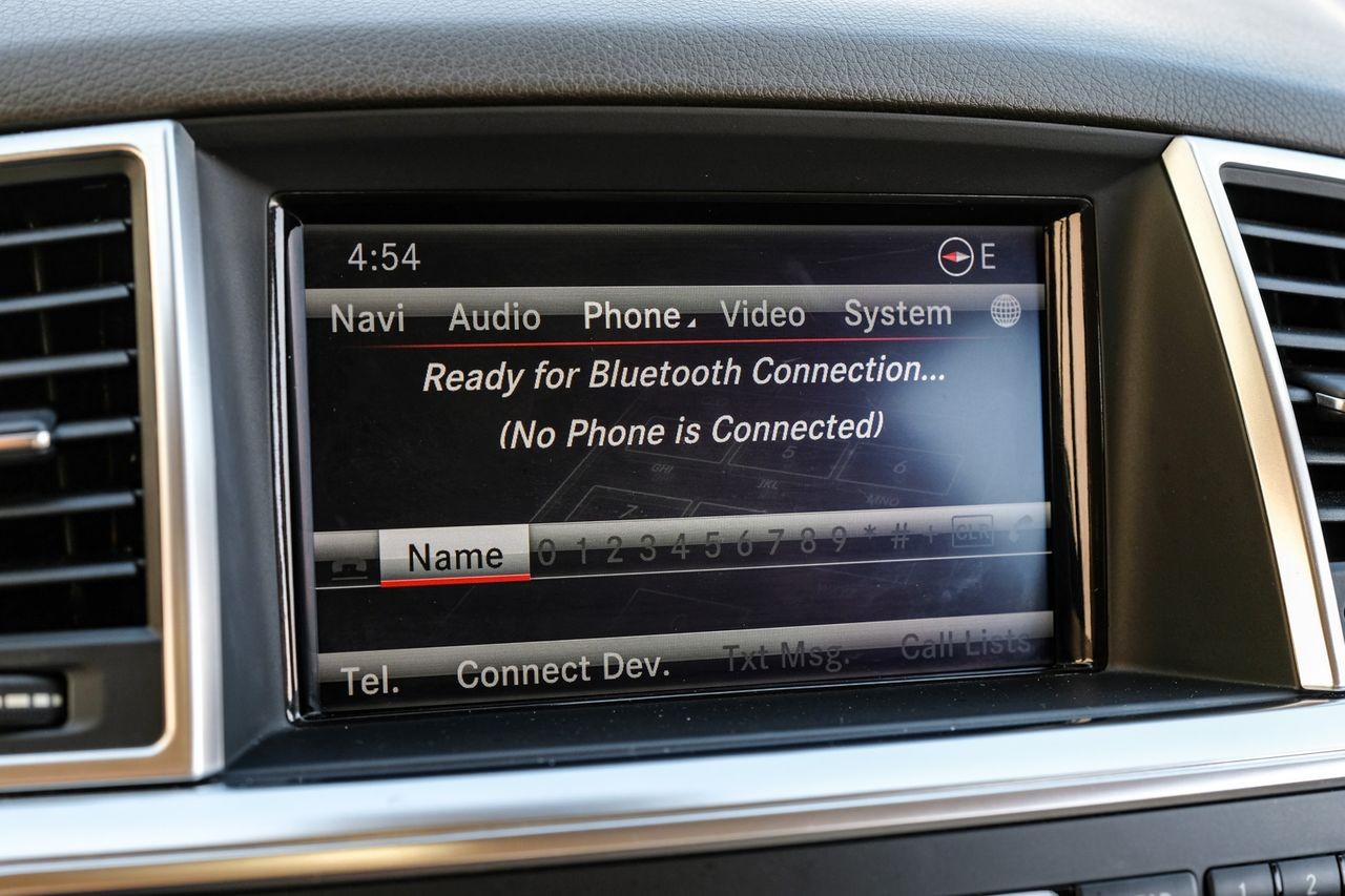 Mercedes-Benz M-Class Vehicle Main Gallery Image 25