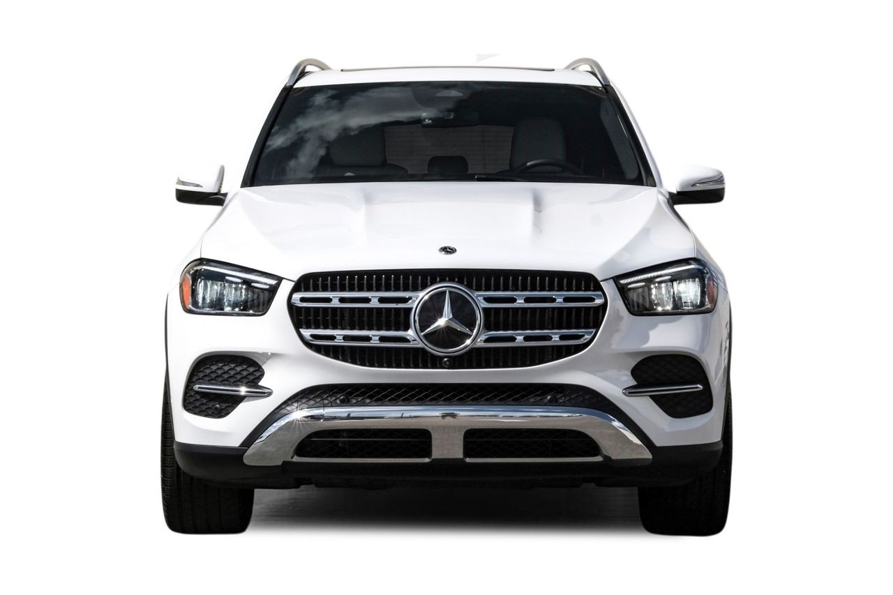 Mercedes-Benz GLE Vehicle Main Gallery Image 06