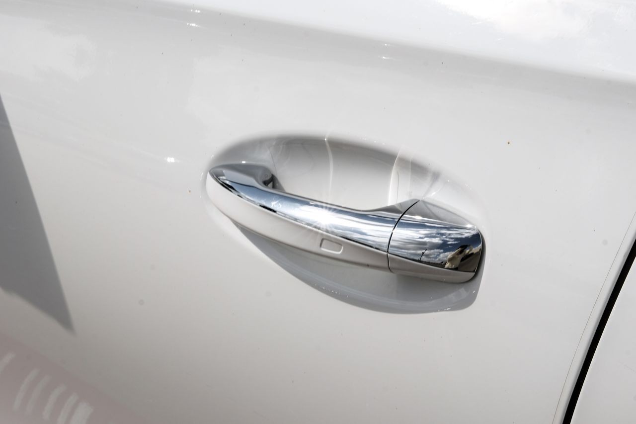 Mercedes-Benz GLE Vehicle Main Gallery Image 38