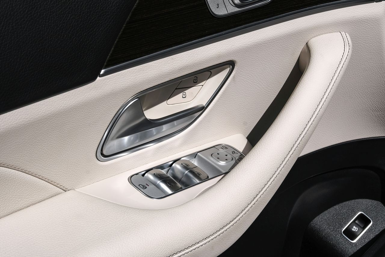 Mercedes-Benz GLE Vehicle Main Gallery Image 41