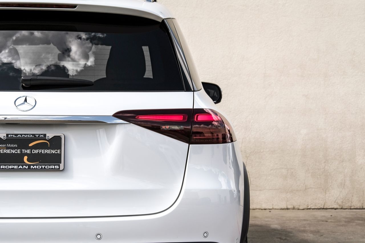 Mercedes-Benz GLE Vehicle Main Gallery Image 47