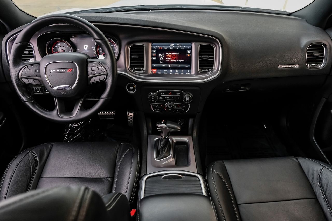 Dodge Charger Vehicle Main Gallery Image 15