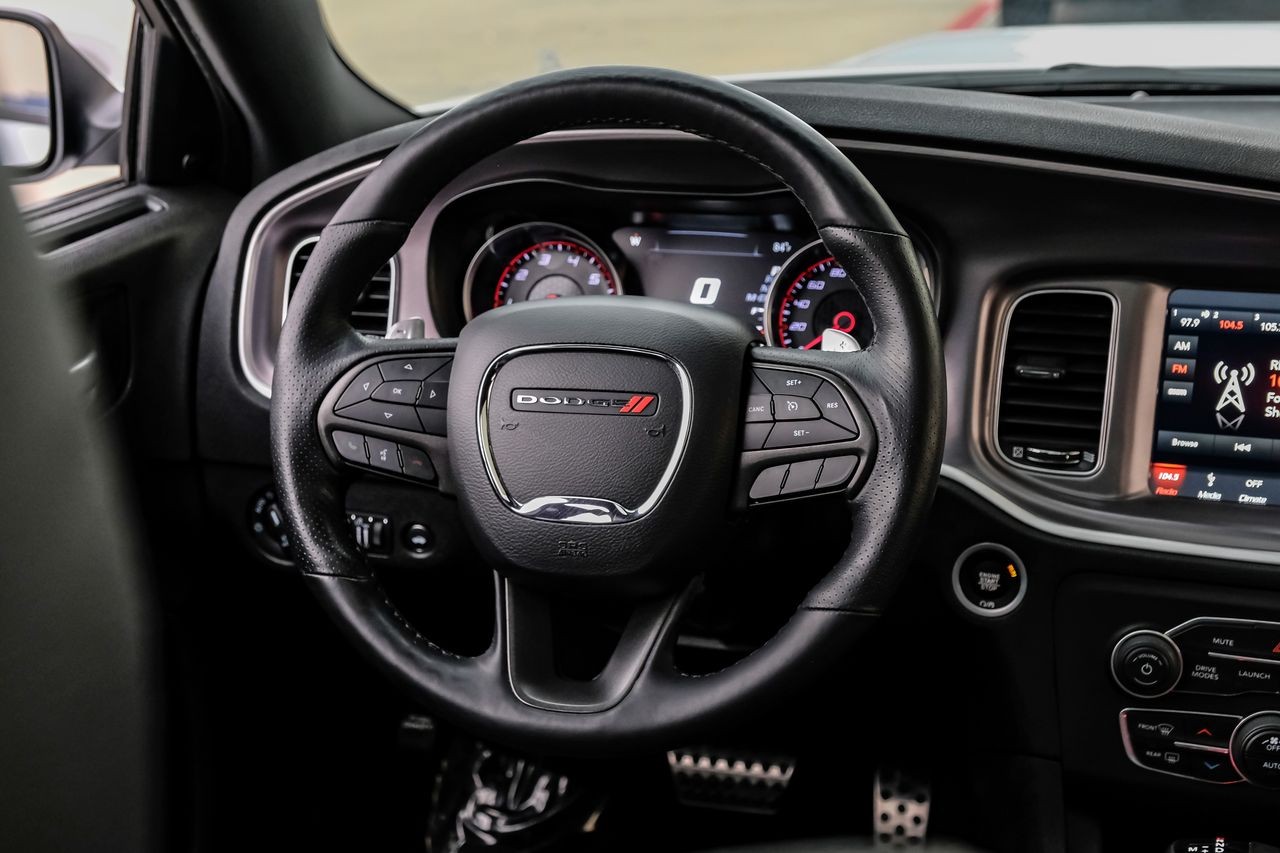 Dodge Charger Vehicle Main Gallery Image 17