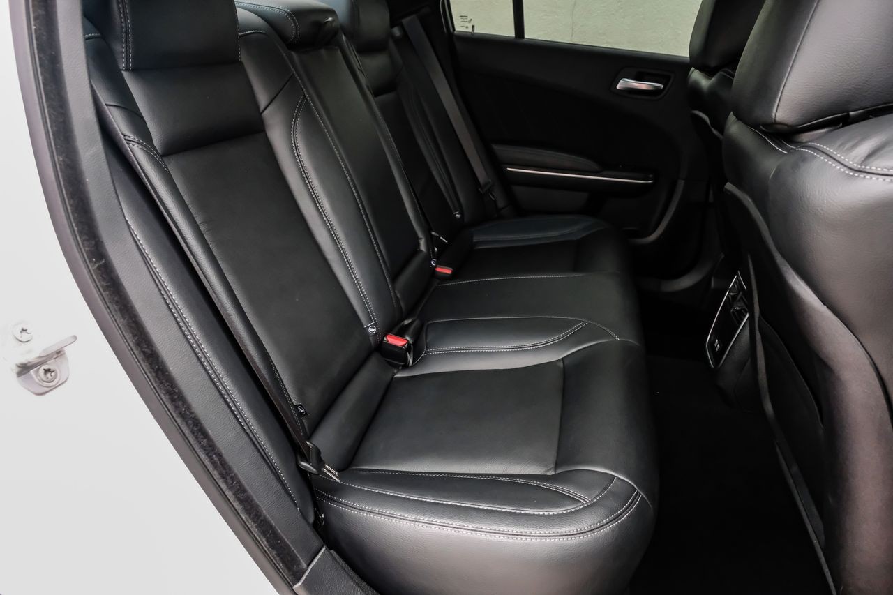 Dodge Charger Vehicle Main Gallery Image 42