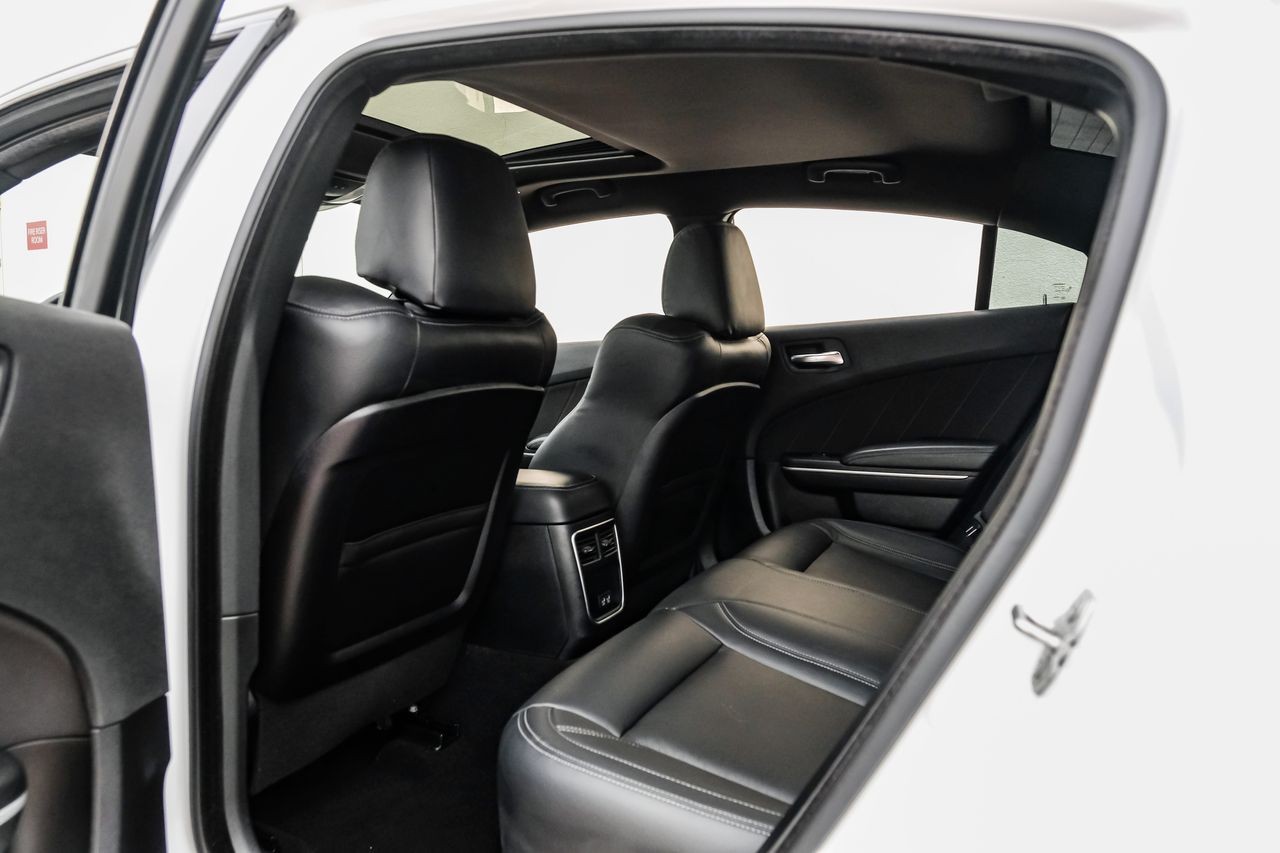 Dodge Charger Vehicle Main Gallery Image 44