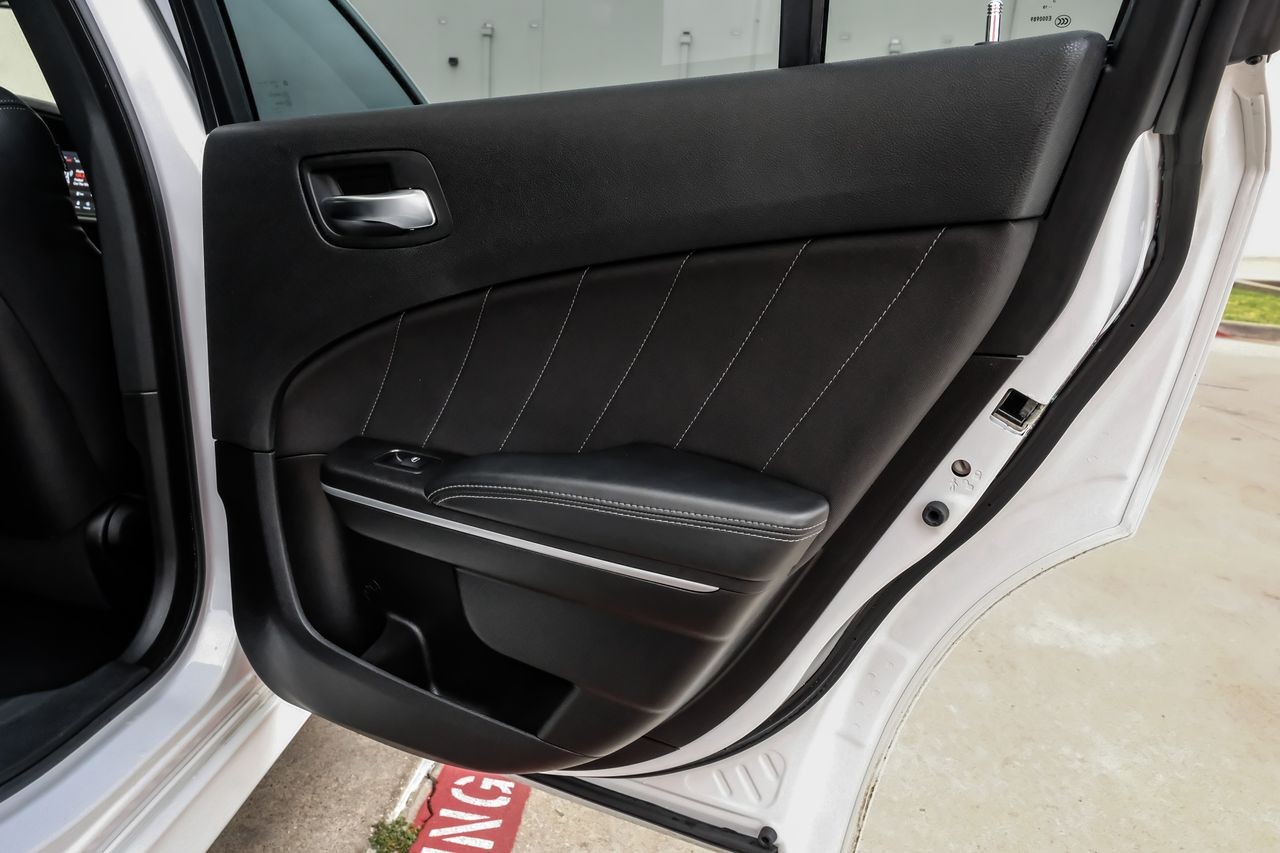 Dodge Charger Vehicle Main Gallery Image 52