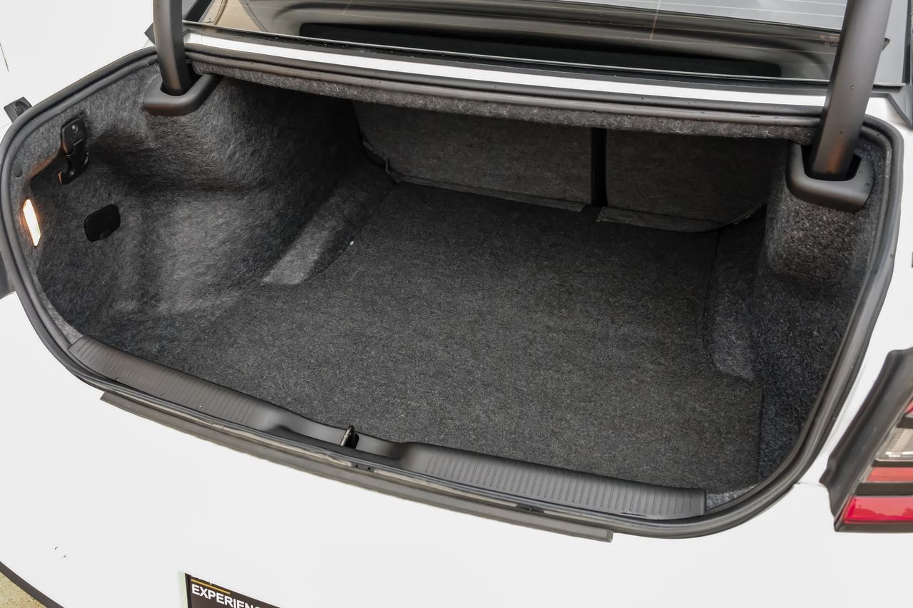 Dodge Charger Vehicle Main Gallery Image 58