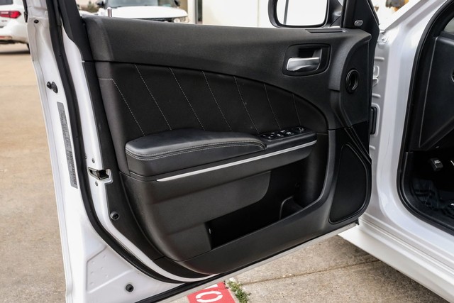 Dodge Charger Vehicle Main Gallery Image 48