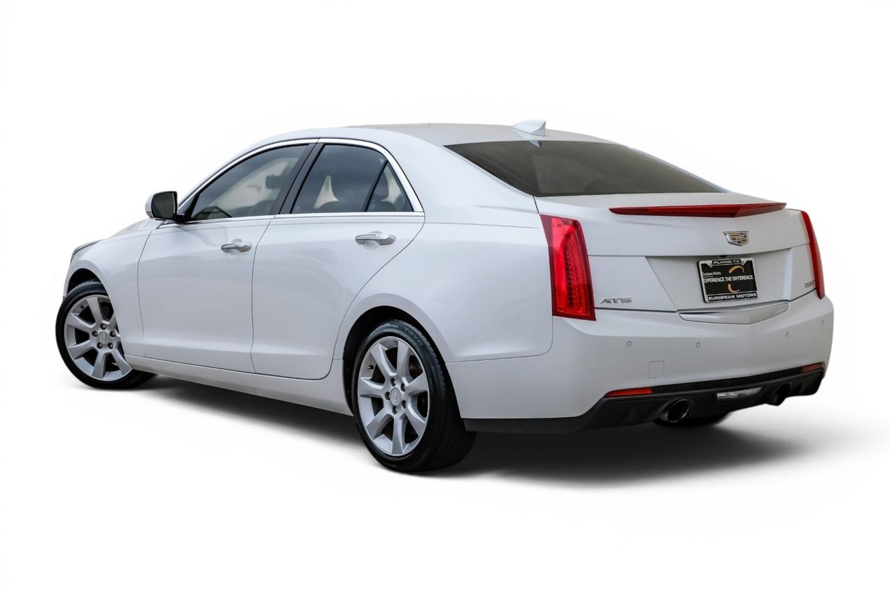 Cadillac ATS Sedan Vehicle Main Gallery Image 11