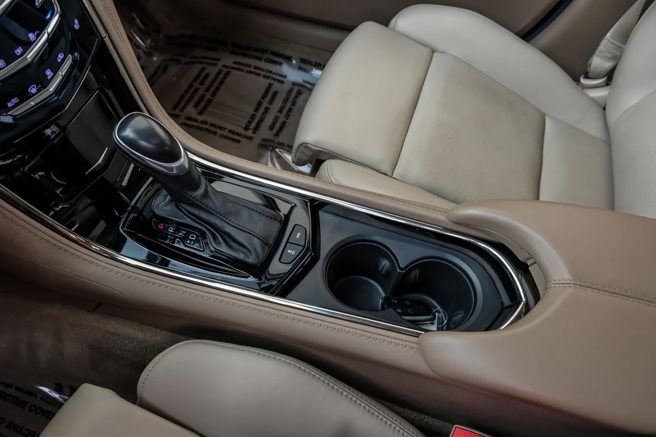 Cadillac ATS Sedan Vehicle Main Gallery Image 28