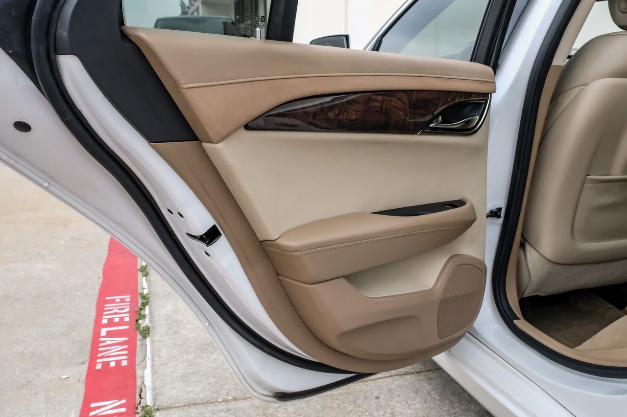 Cadillac ATS Sedan Vehicle Main Gallery Image 50