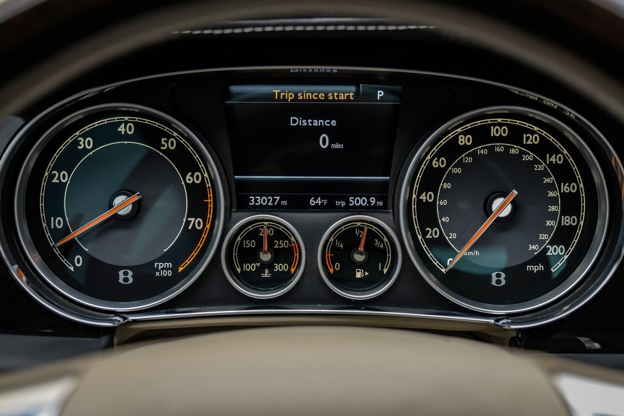 Bentley Continental GT V8 Vehicle Main Gallery Image 17