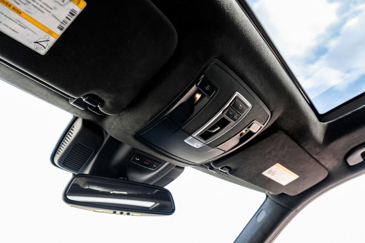 Mercedes-Benz GLS 63 AMG Vehicle Main Gallery Image 39