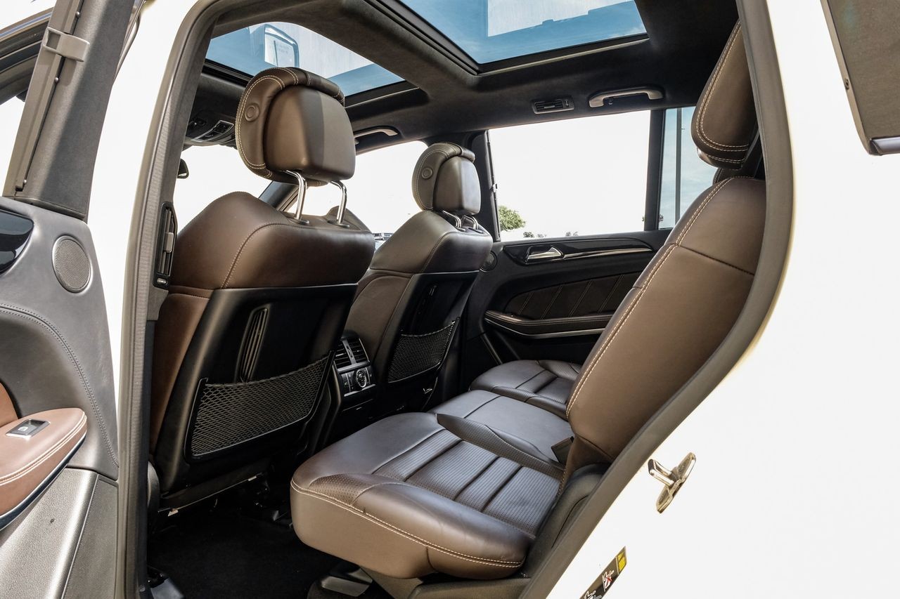 Mercedes-Benz GLS 63 AMG Vehicle Main Gallery Image 47
