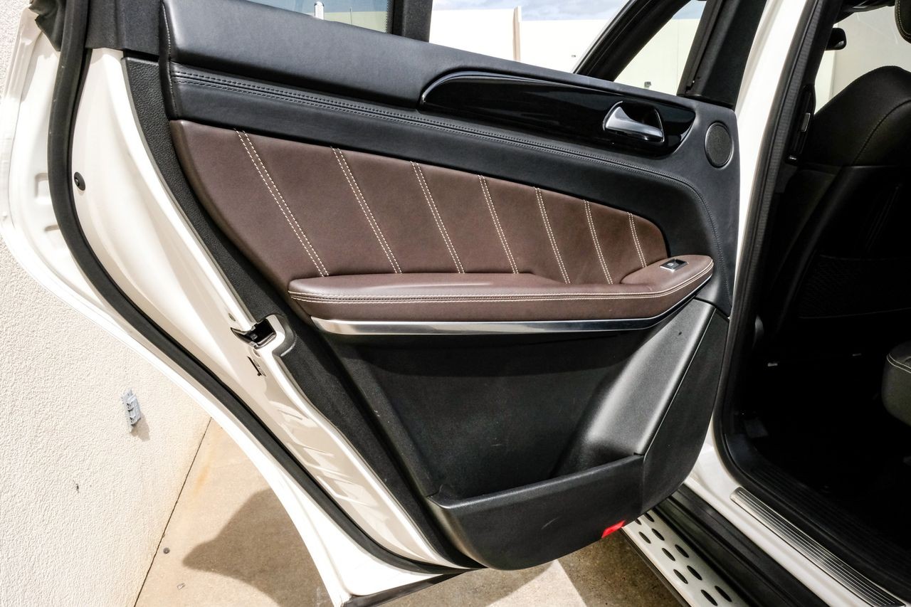 Mercedes-Benz GLS 63 AMG Vehicle Main Gallery Image 55