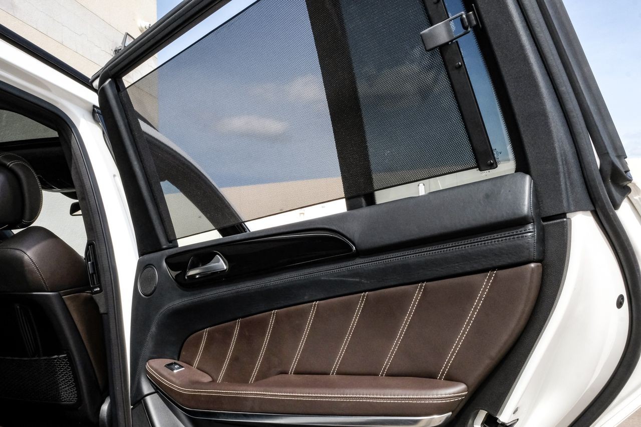 Mercedes-Benz GLS 63 AMG Vehicle Main Gallery Image 56