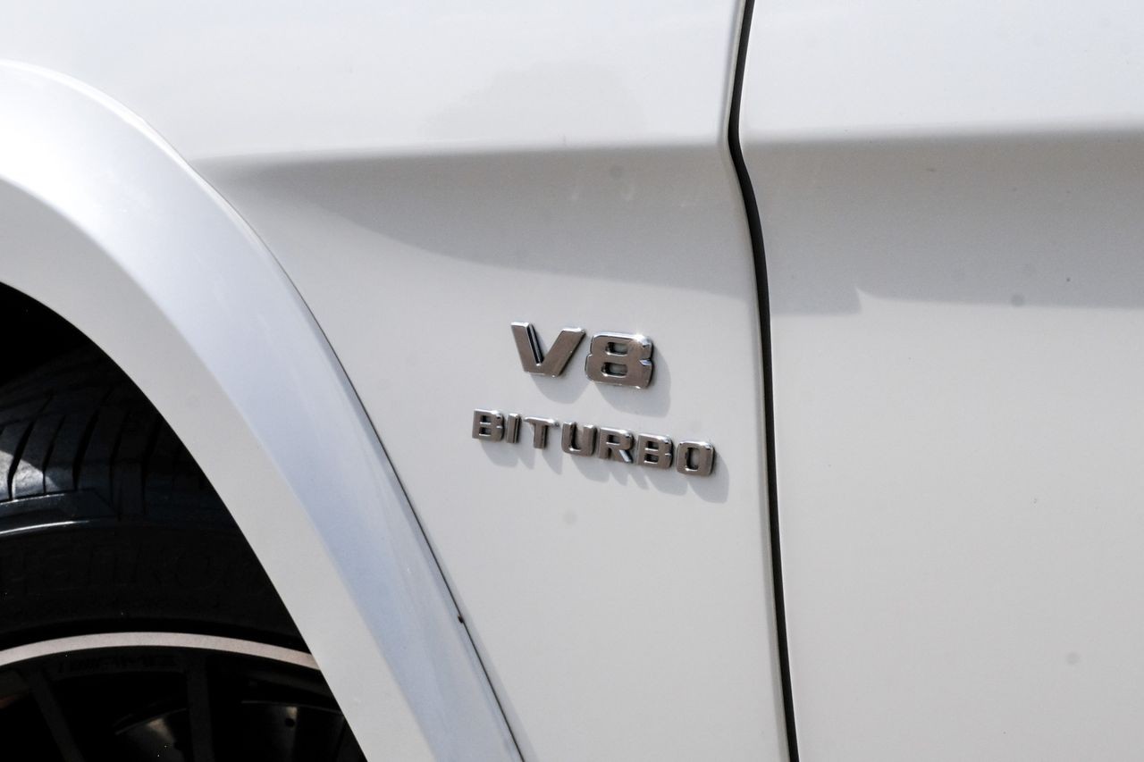 Mercedes-Benz GLS 63 AMG Vehicle Main Gallery Image 62