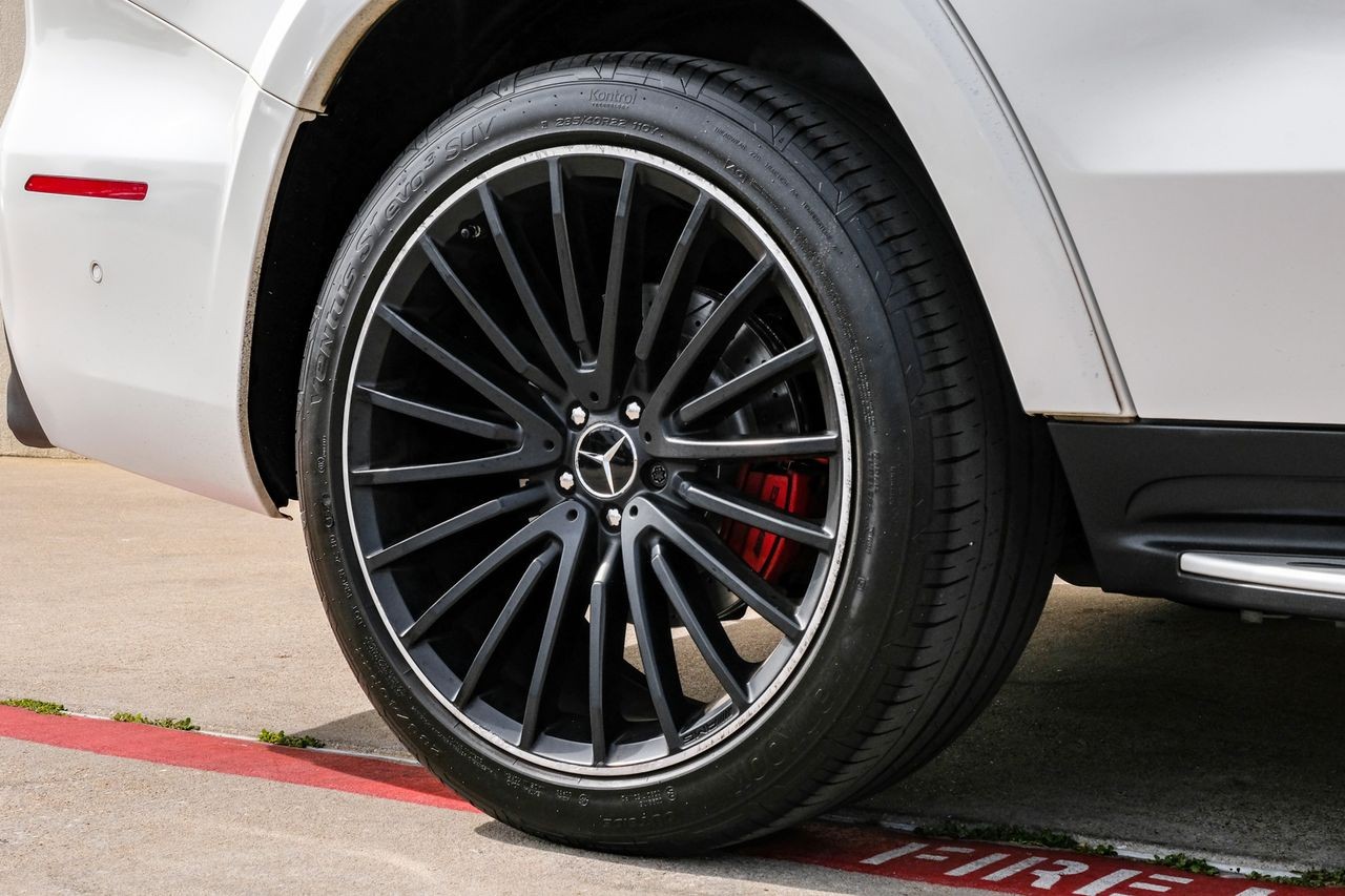 Mercedes-Benz GLS 63 AMG Vehicle Main Gallery Image 66