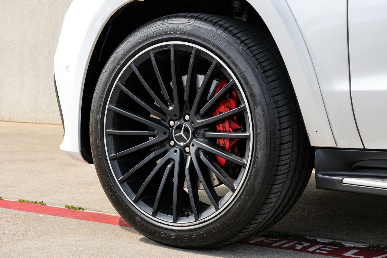 Mercedes-Benz GLS 63 AMG Vehicle Main Gallery Image 68