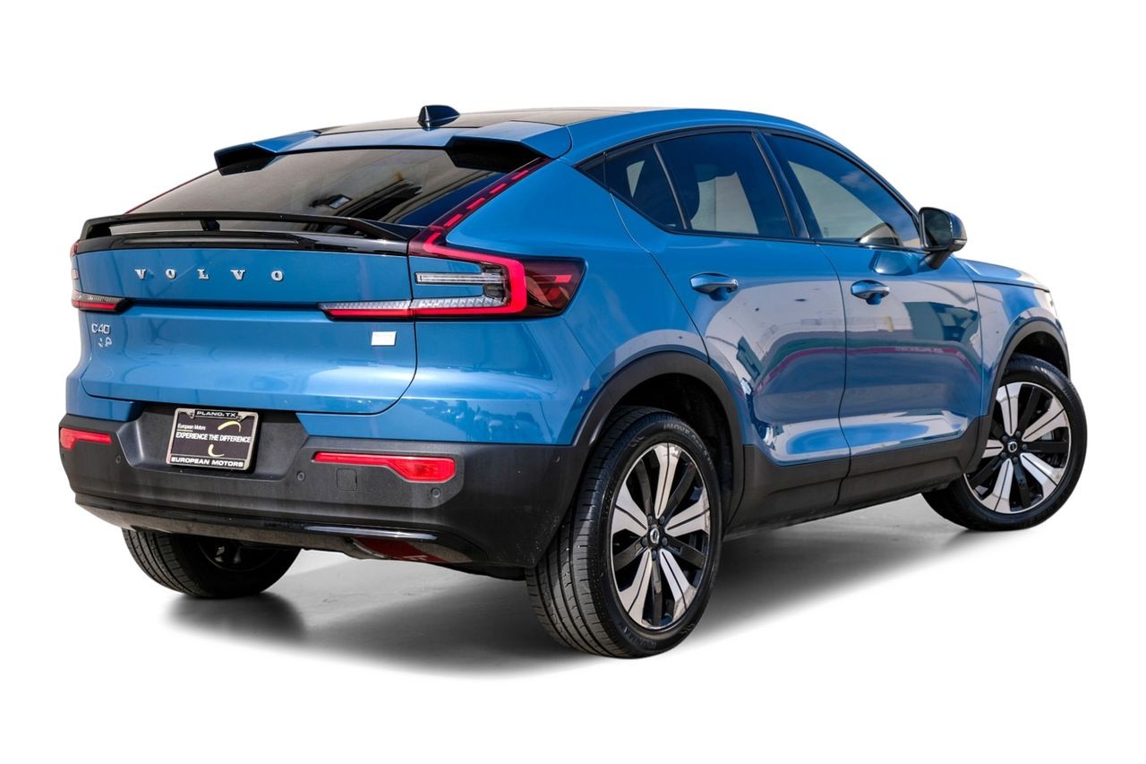 Volvo C40 Recharge Pure Electric Vehicle Main Gallery Image 09