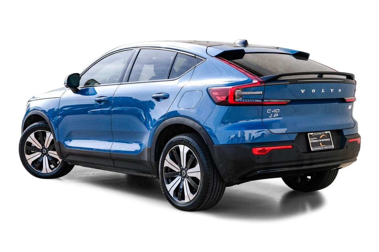 Volvo C40 Recharge Pure Electric Vehicle Main Gallery Image 11