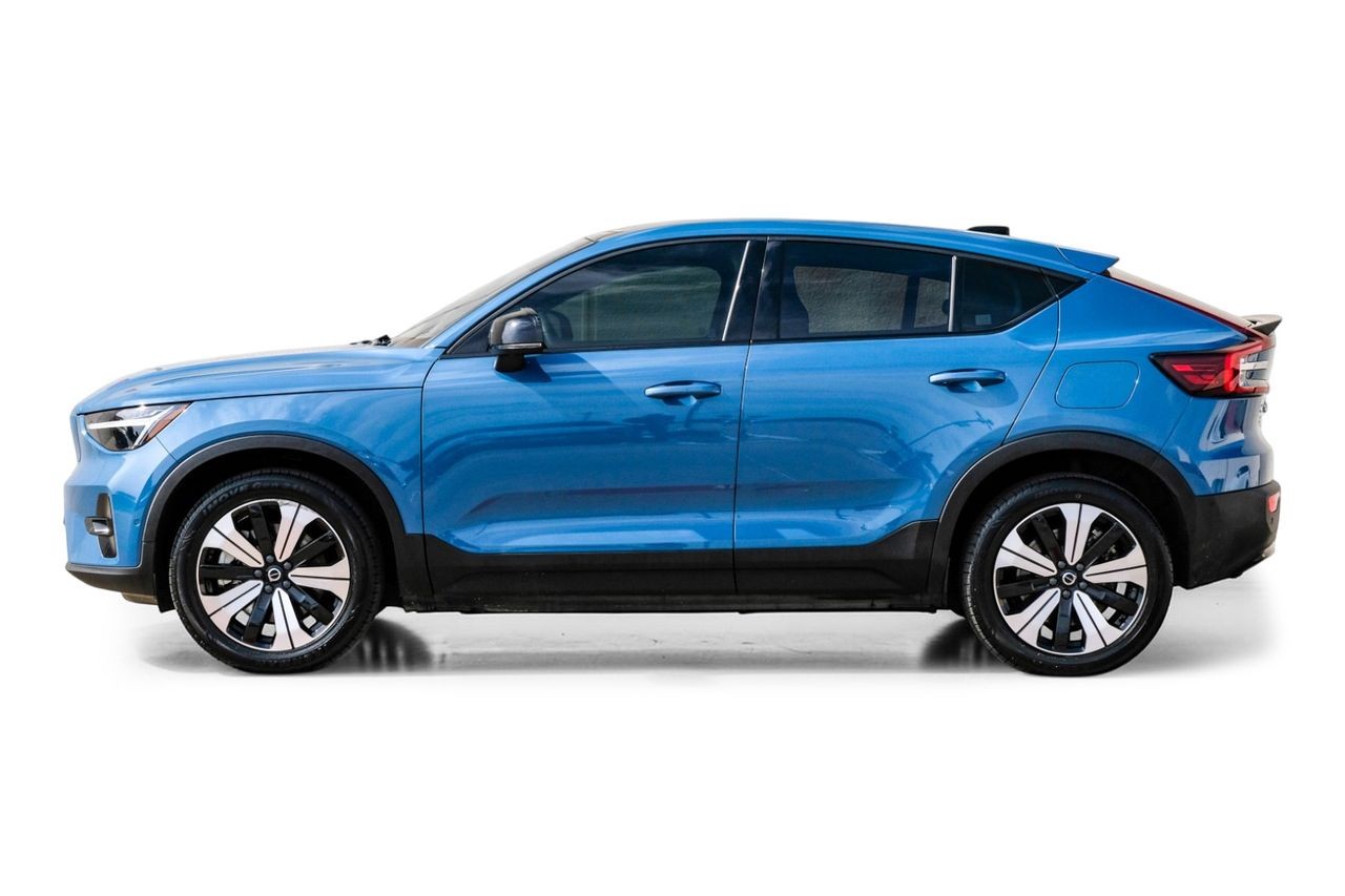 Volvo C40 Recharge Pure Electric Vehicle Main Gallery Image 12