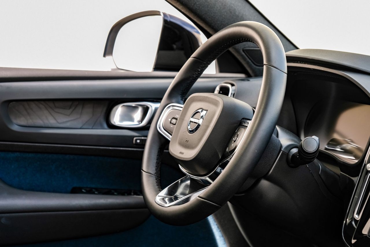 Volvo C40 Recharge Pure Electric Vehicle Main Gallery Image 14