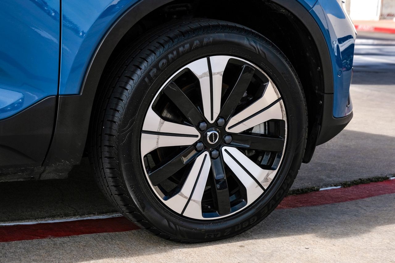 Volvo C40 Recharge Pure Electric Vehicle Main Gallery Image 53
