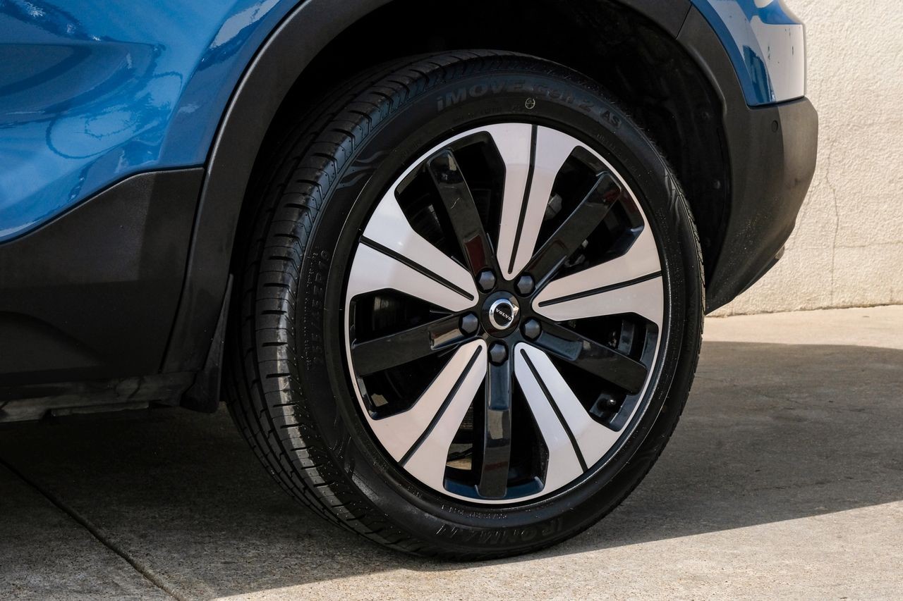 Volvo C40 Recharge Pure Electric Vehicle Main Gallery Image 55