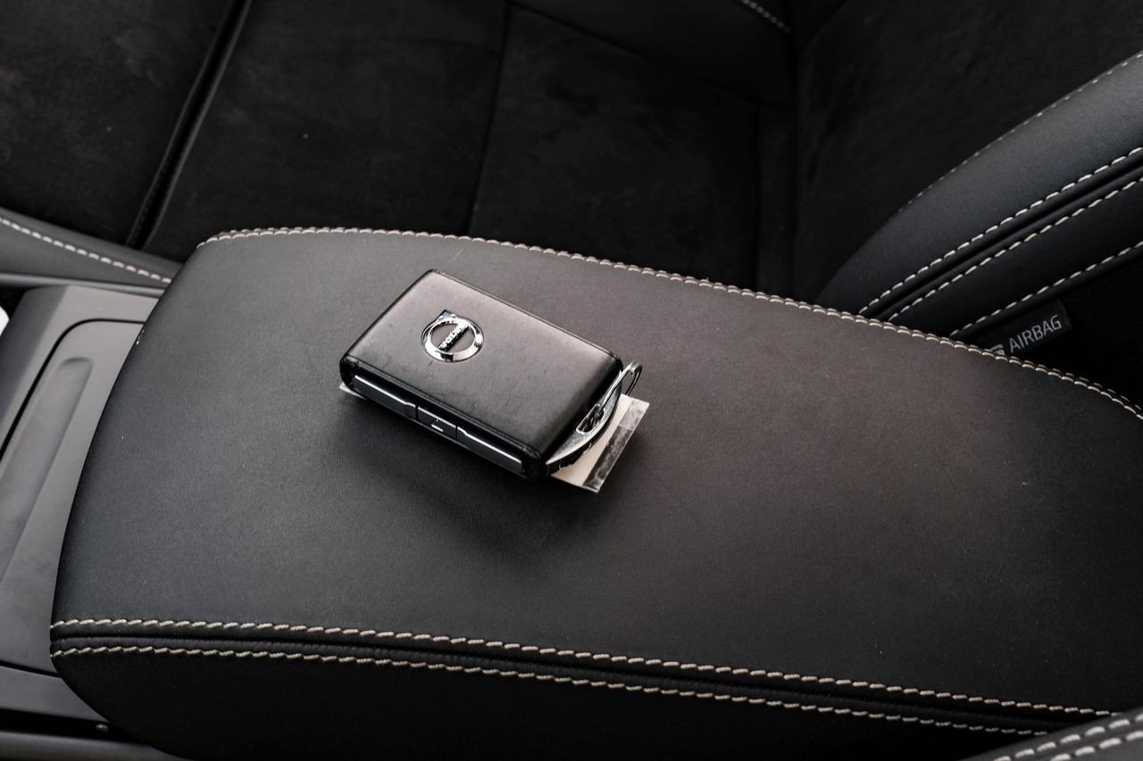 Volvo C40 Recharge Pure Electric Vehicle Main Gallery Image 56