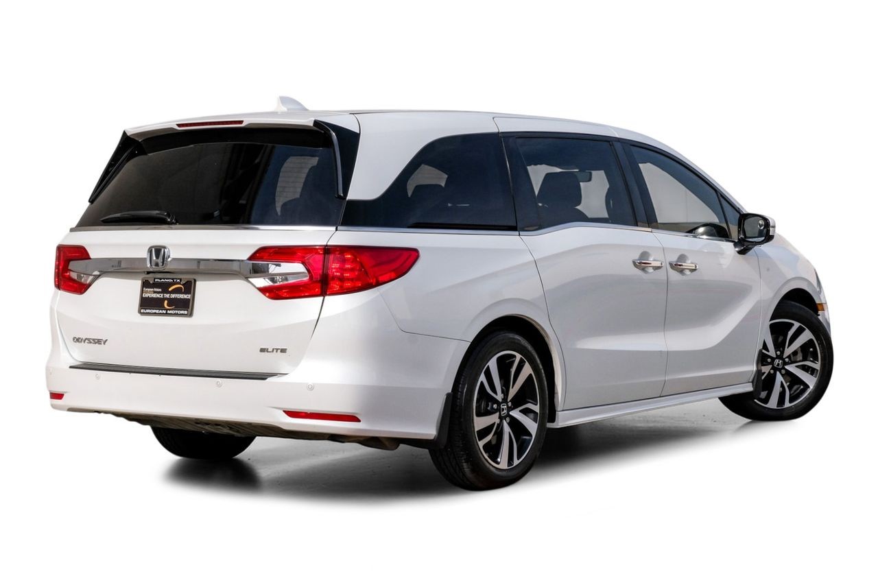 Honda Odyssey Vehicle Main Gallery Image 08