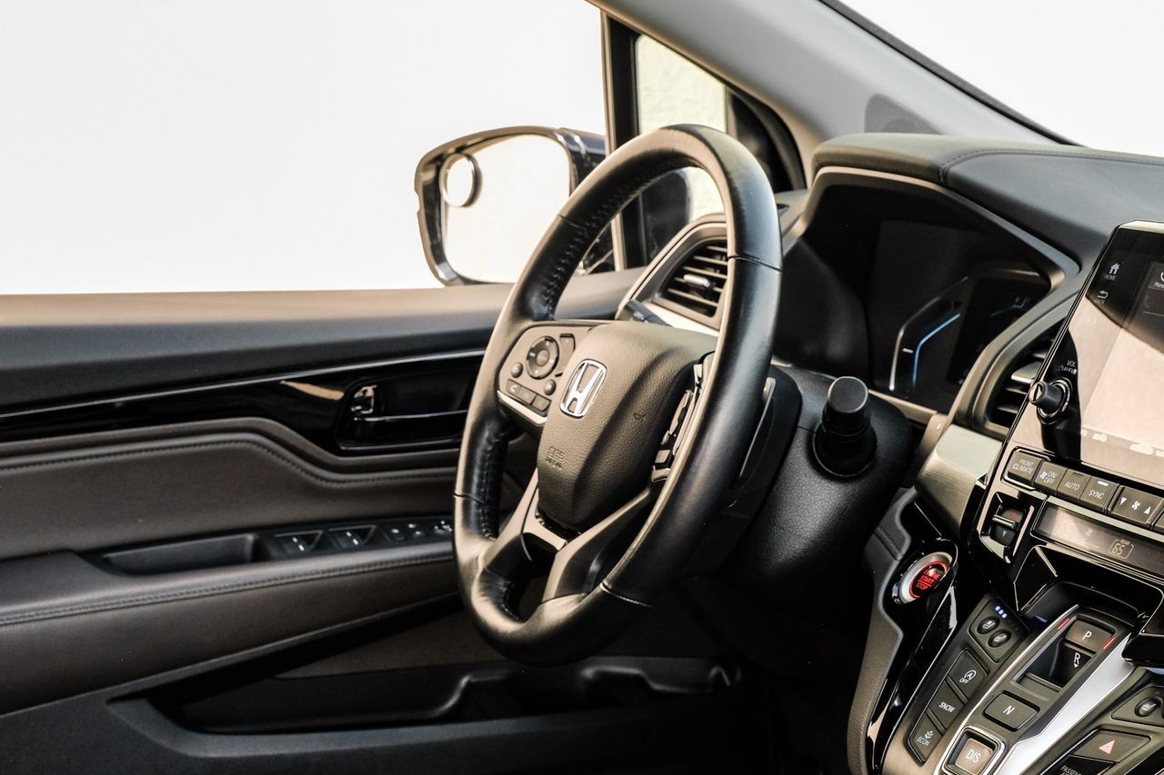 Honda Odyssey Vehicle Main Gallery Image 13