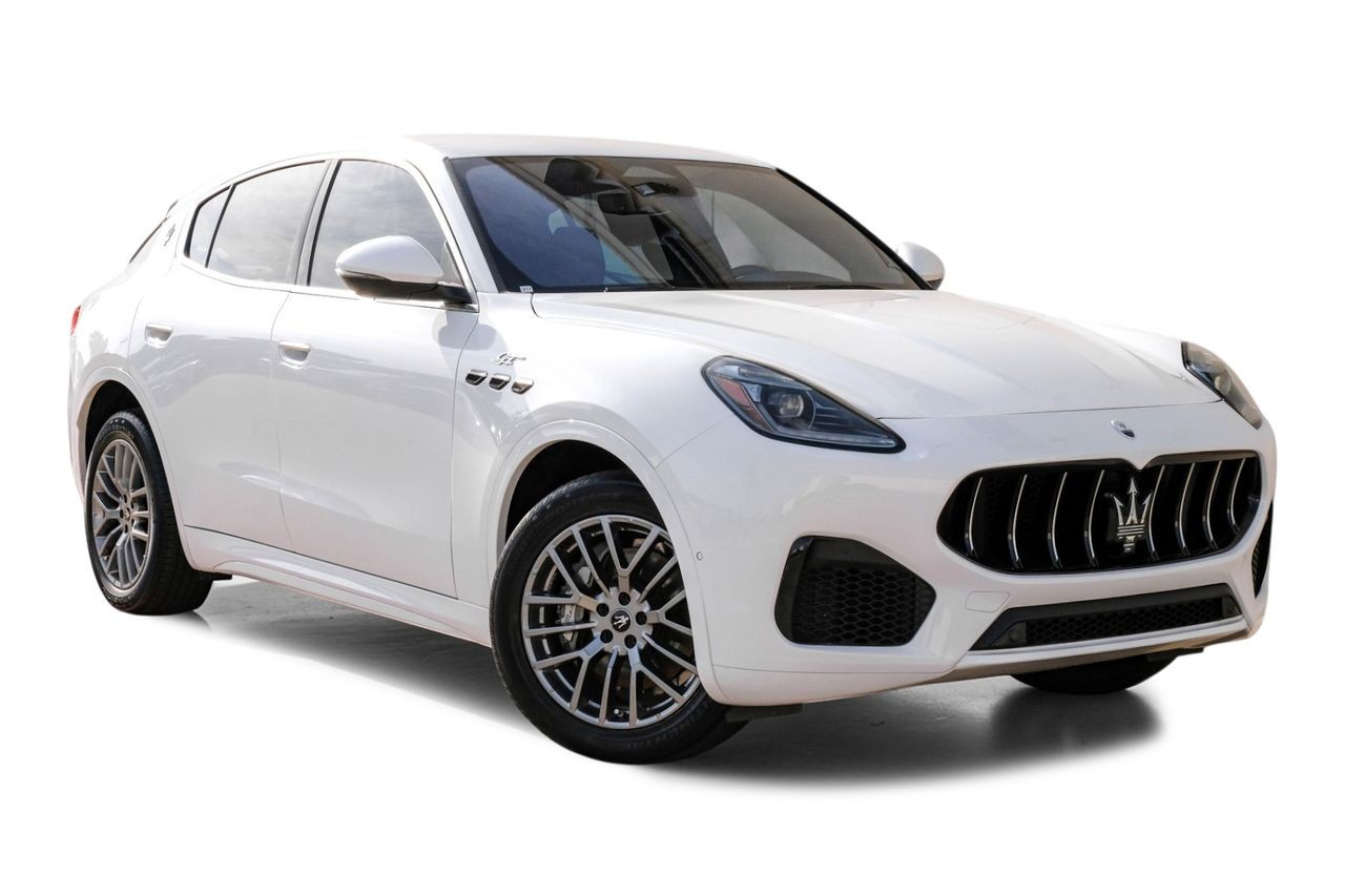 Maserati Grecale Vehicle Main Gallery Image 06