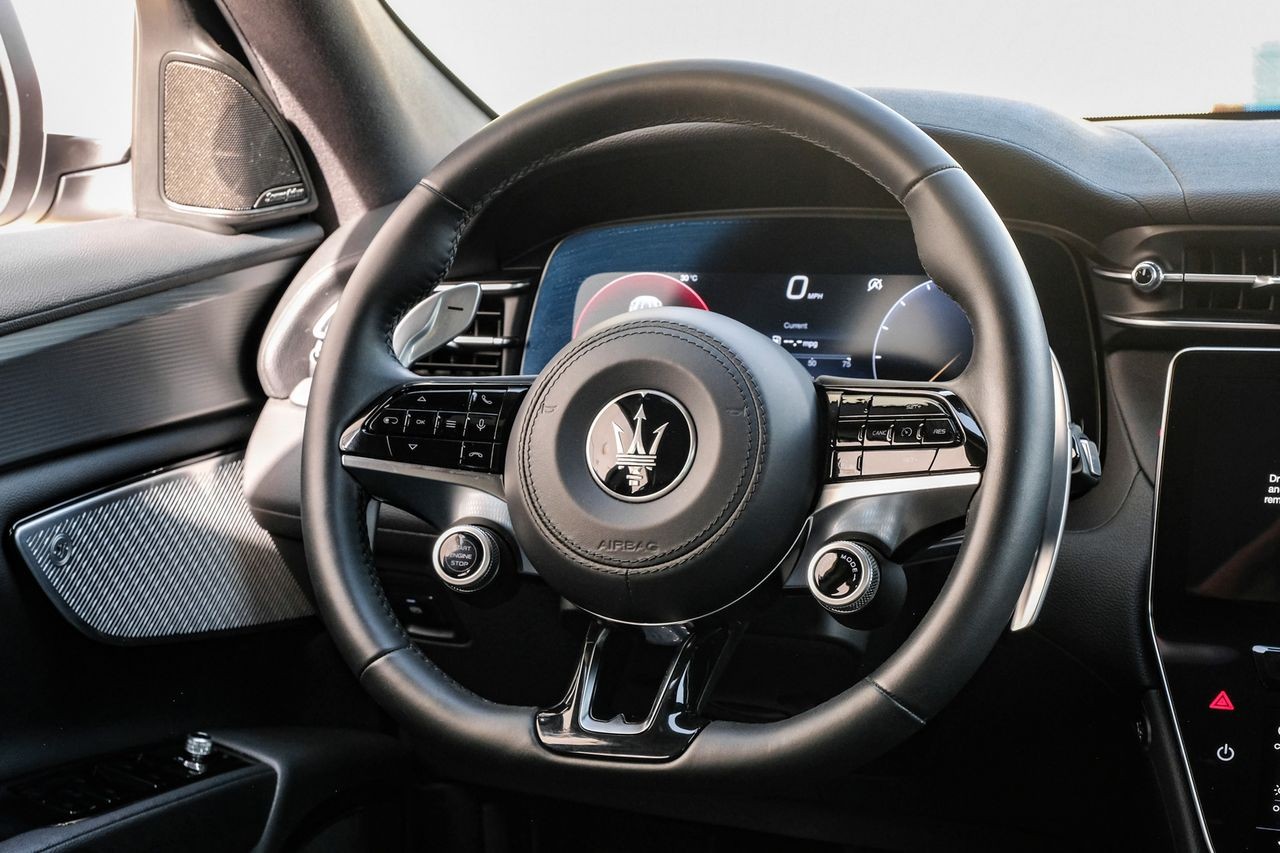 Maserati Grecale Vehicle Main Gallery Image 16