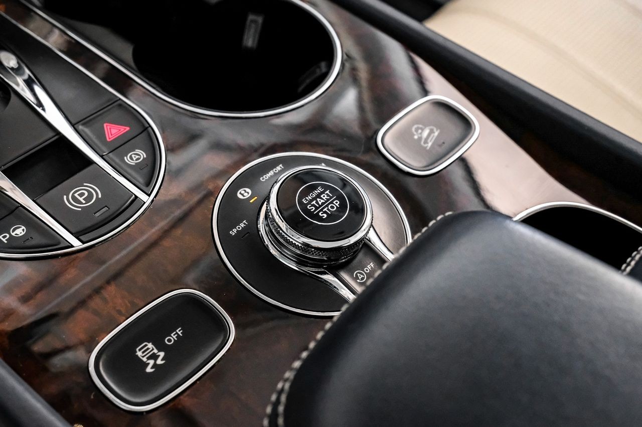 Bentley Bentayga Vehicle Main Gallery Image 20
