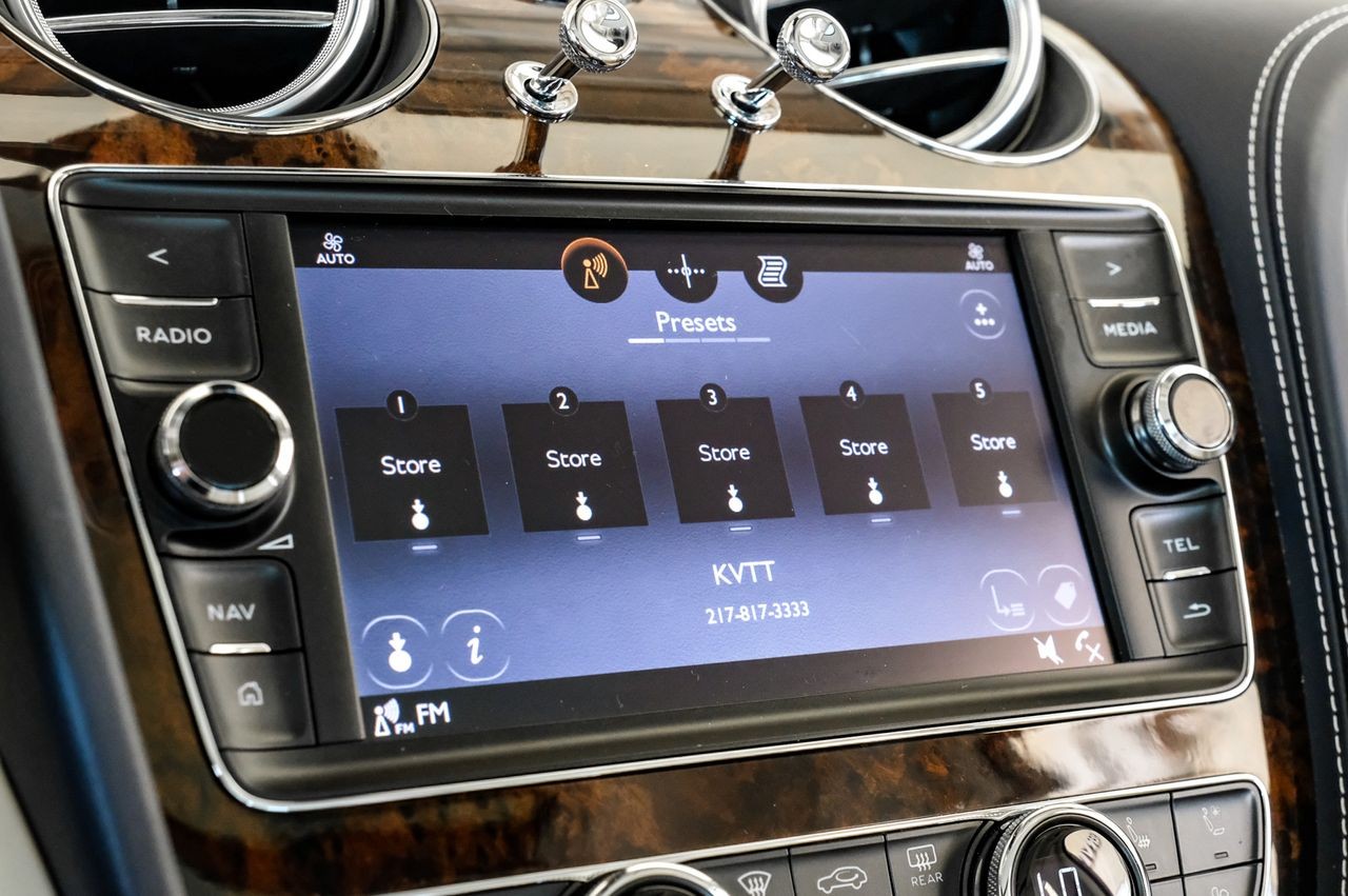 Bentley Bentayga Vehicle Main Gallery Image 37