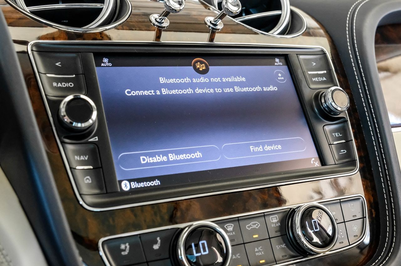 Bentley Bentayga Vehicle Main Gallery Image 39