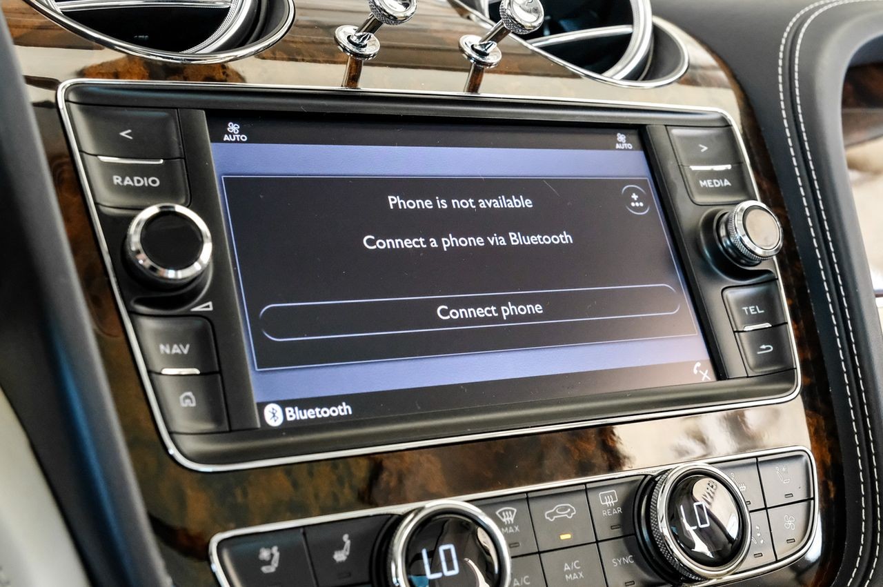 Bentley Bentayga Vehicle Main Gallery Image 40