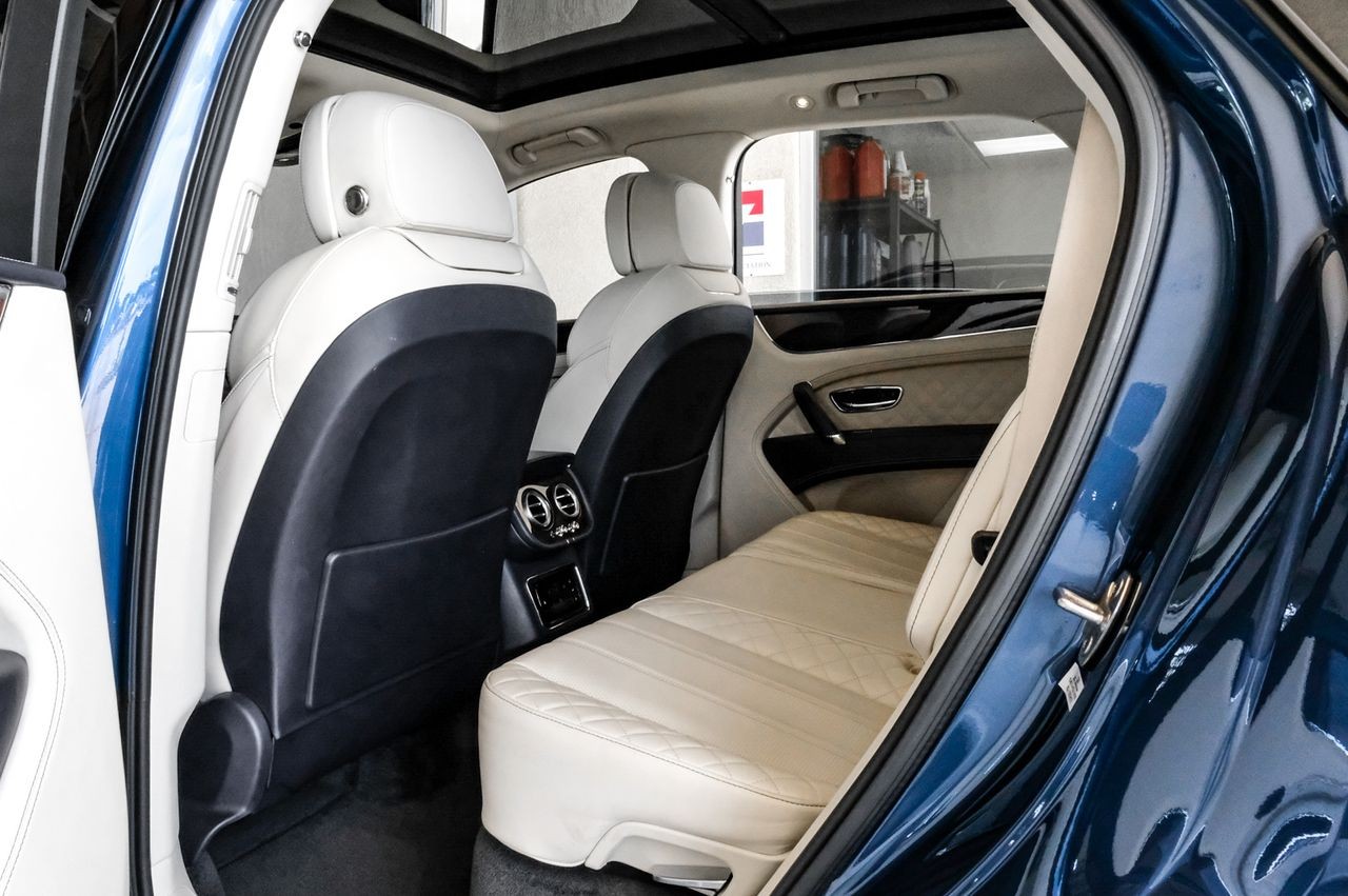Bentley Bentayga Vehicle Main Gallery Image 48