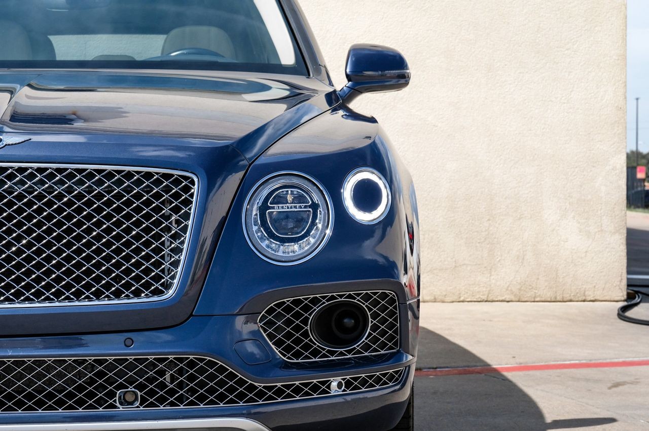 Bentley Bentayga Vehicle Main Gallery Image 57