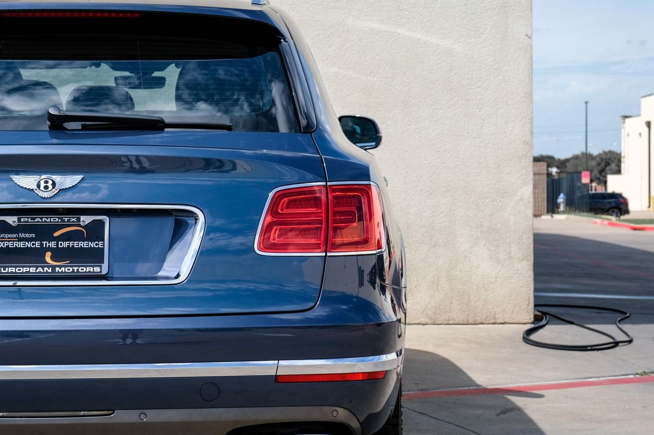 Bentley Bentayga Vehicle Main Gallery Image 58