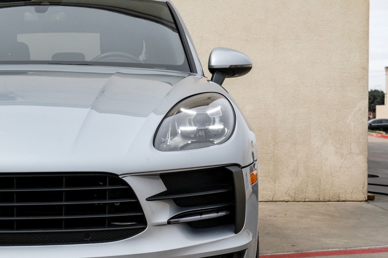 Porsche Macan Vehicle Main Gallery Image 62
