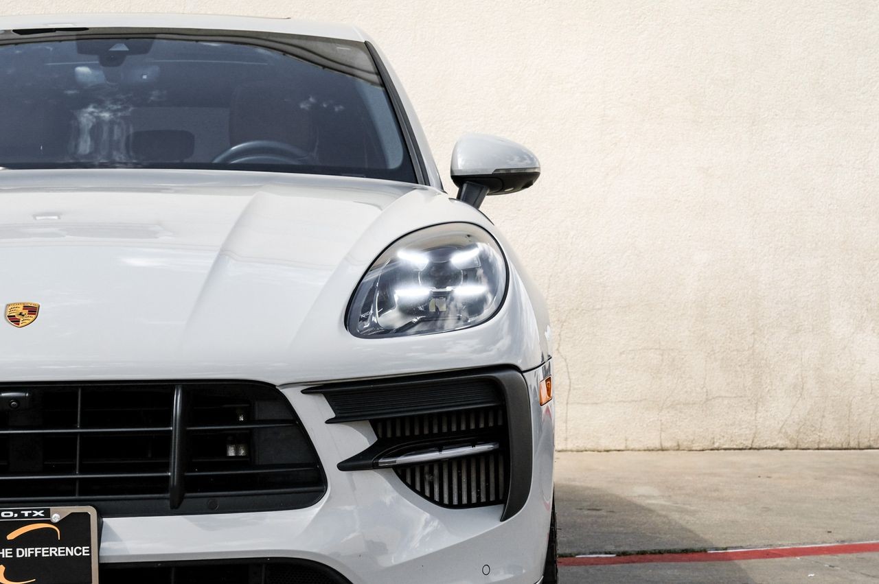 Porsche Macan Vehicle Main Gallery Image 59