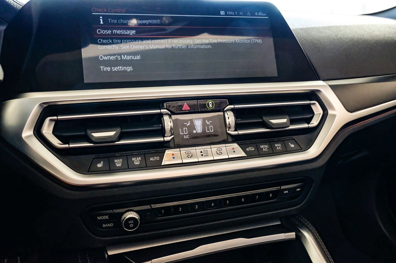 BMW 4 Series Vehicle Main Gallery Image 26
