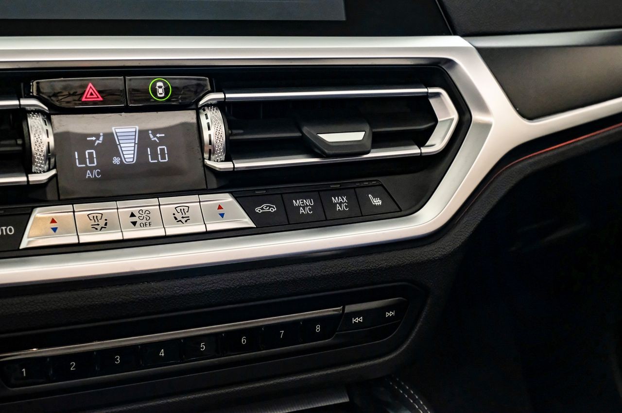 BMW 4 Series Vehicle Main Gallery Image 29