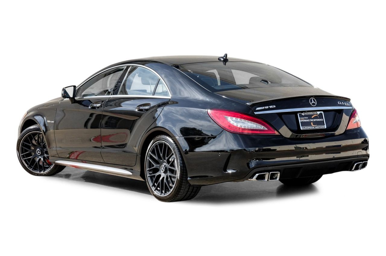 Mercedes-Benz CLS Vehicle Main Gallery Image 11