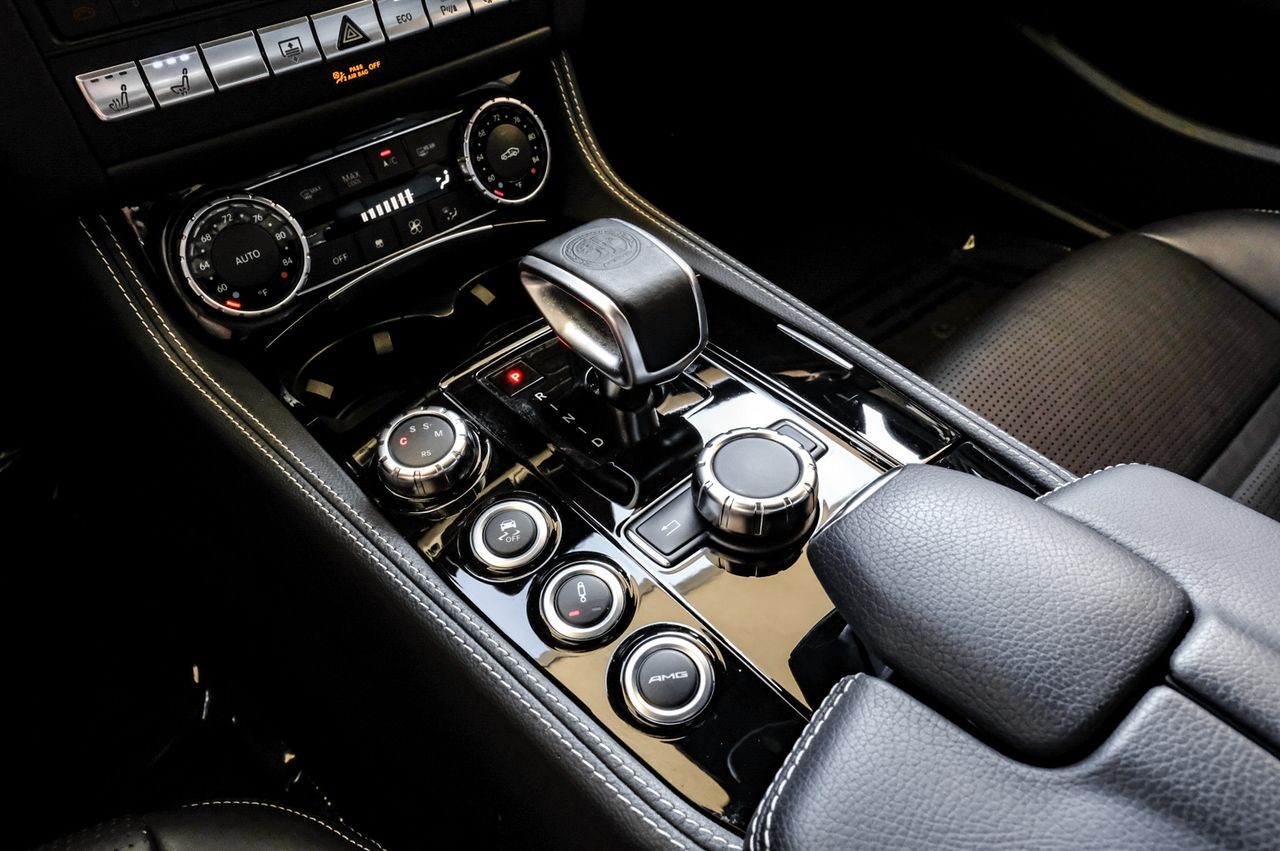 Mercedes-Benz CLS Vehicle Main Gallery Image 22