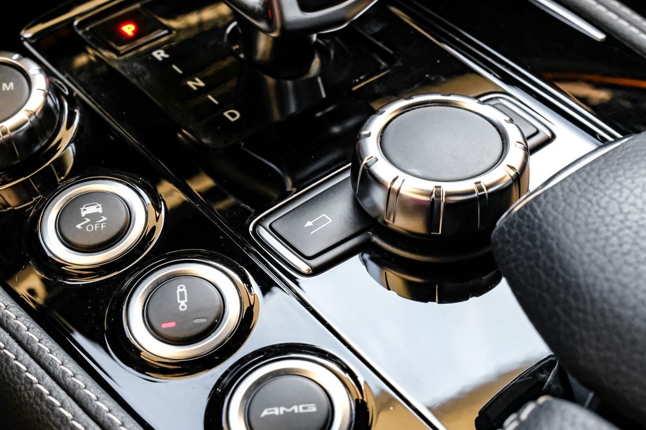 Mercedes-Benz CLS Vehicle Main Gallery Image 25