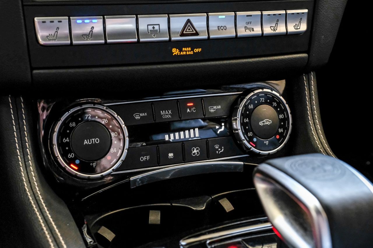 Mercedes-Benz CLS Vehicle Main Gallery Image 31