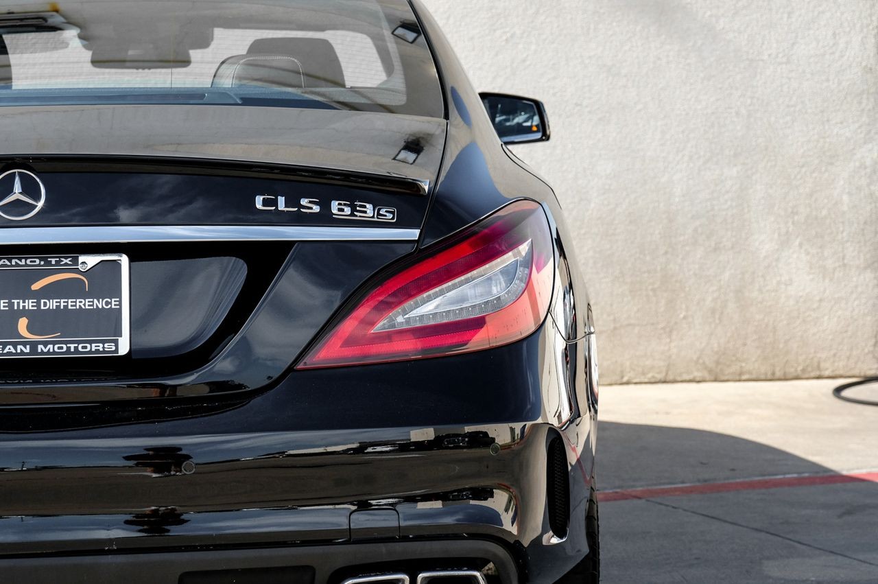 Mercedes-Benz CLS Vehicle Main Gallery Image 51